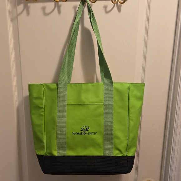 Lime Green Black Vinyl Tote Bag WOMEN OF FAITH 2 Handle Textured Base 2 Pockets - Picture 1 of 9